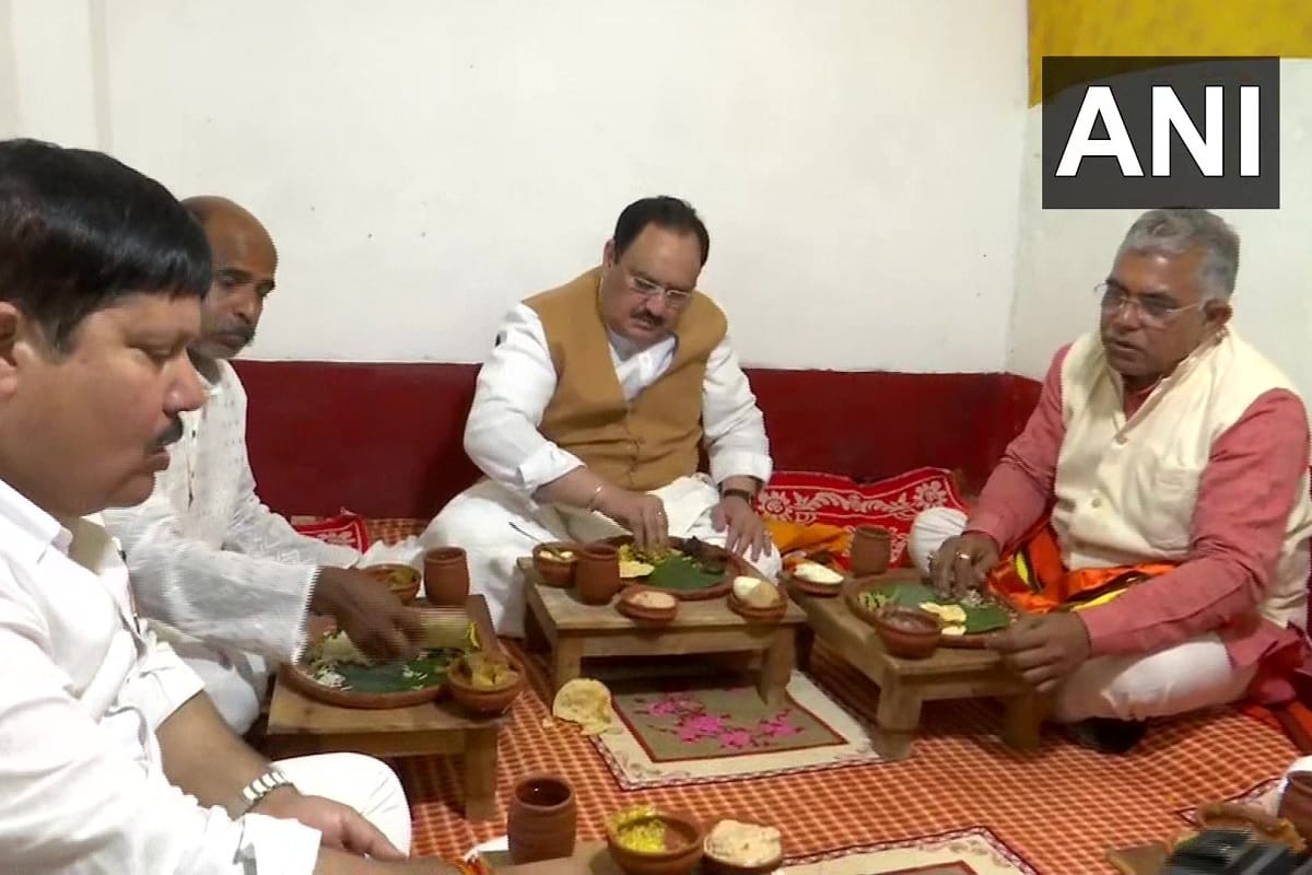West Bengal: BJP president JP Nadda had lunch at the house of a jute mill worker in Gouripur Naihati