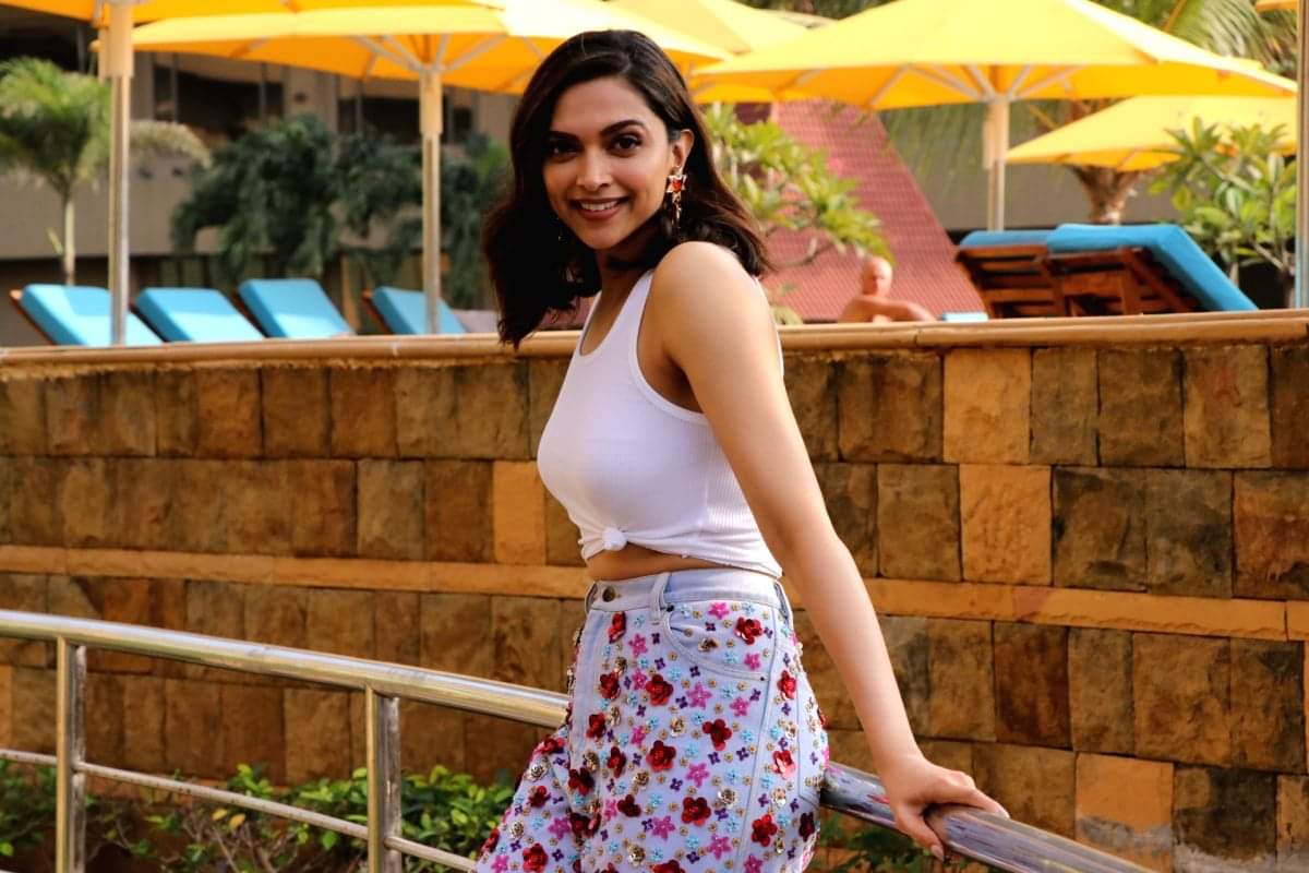 Deepika Padukone shared Beauty tips for glowing skin and Strong hairs Follow her tips for looking beautiful