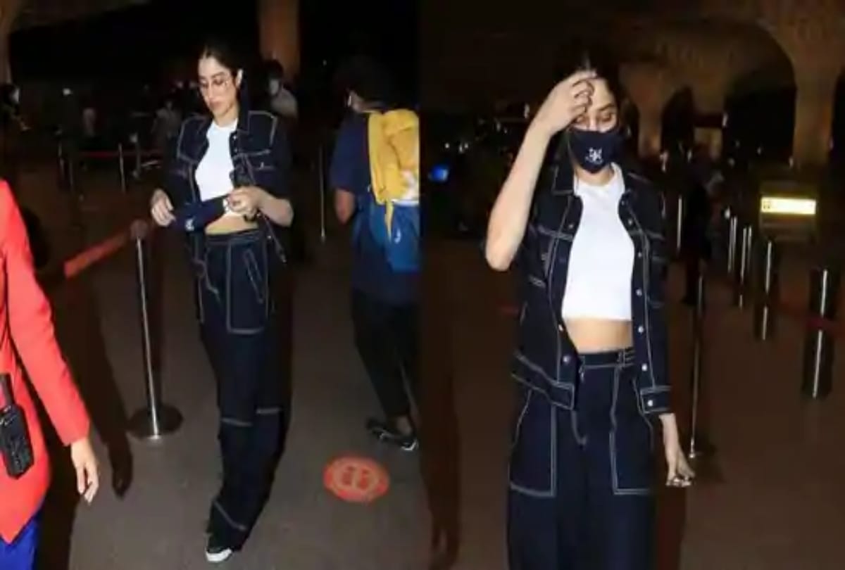 Janhvi Kapoor has a photo with her family member on phone cover - can you guess who?