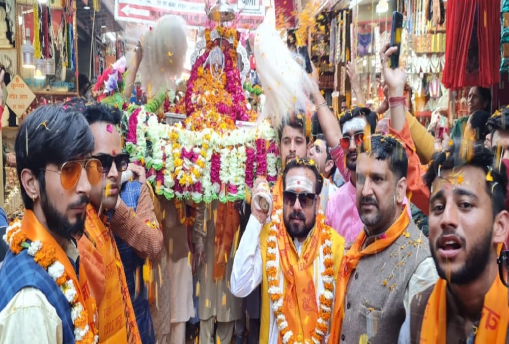 Haridwar Maha Kumbh Mela 2021 News: Ganga Sabha Tirth purohit Dharm dhwaja grand yatra photos