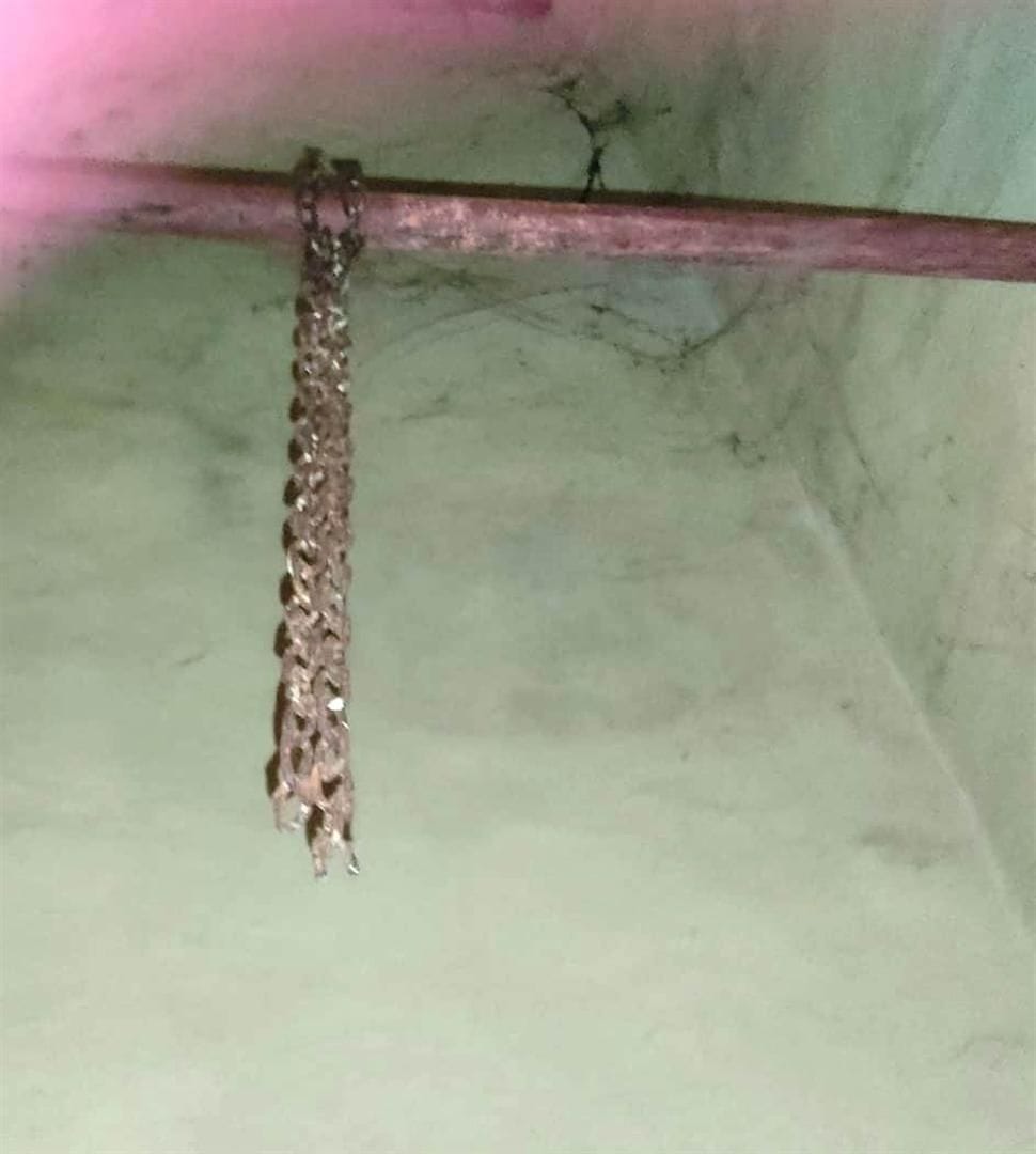 Hathras: Seven hours of brass stolen from Sriradhakrishna temple of village Mirpur