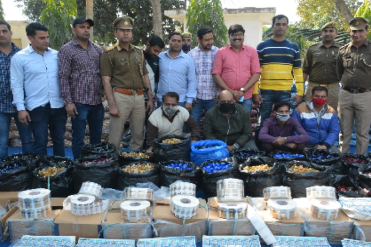 Four Liquor Smugglers Arrested in Muzaffarnagar under Drugs Campaign