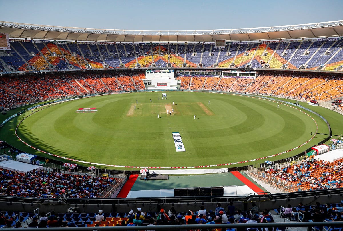 IND vs ENG West indies legend vivian richards backs motera pitch and slams england cricketer