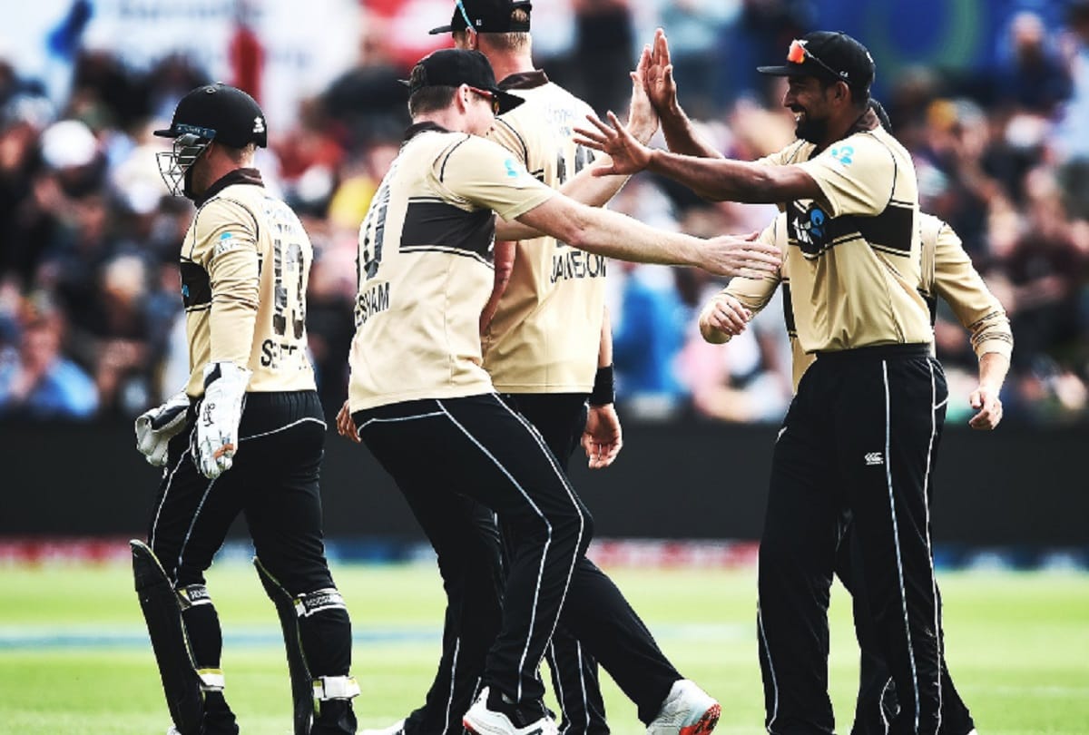 NZ vs AUS: Neesham and Guptil shines, New Zealand defeated Australia by 4 runs in thrilling 2nd T20, takes lead in series