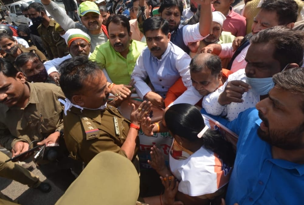 Congress protest against price rise of petrol, diesel and cooking gas.