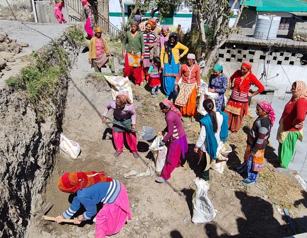 mussoorie news : women self involve in development of their village