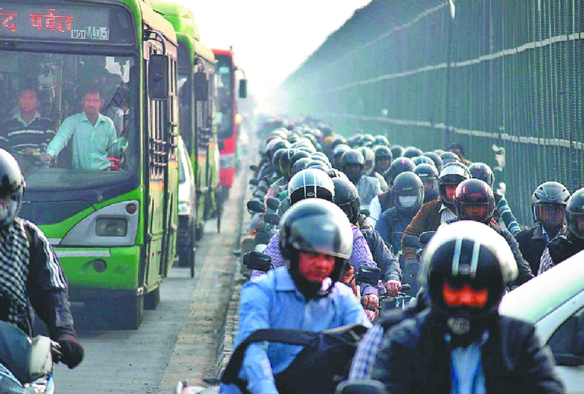 Delhi News : Public transport system of Delhi is very expensive and takes time