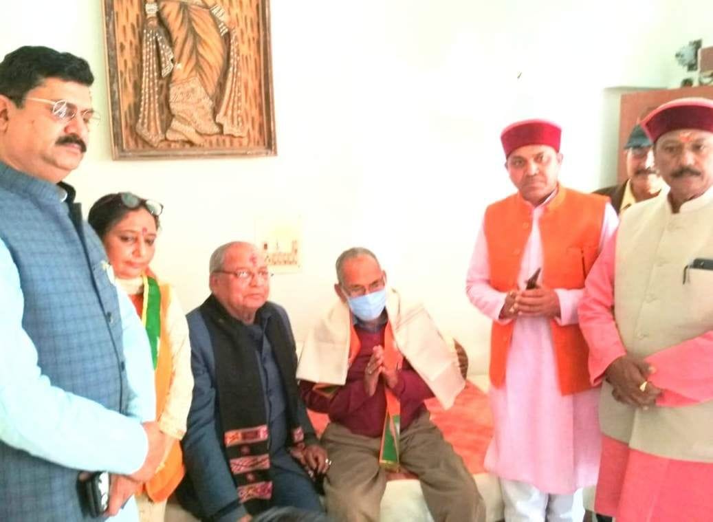 Bhagat reached the residence of Bonthiyal