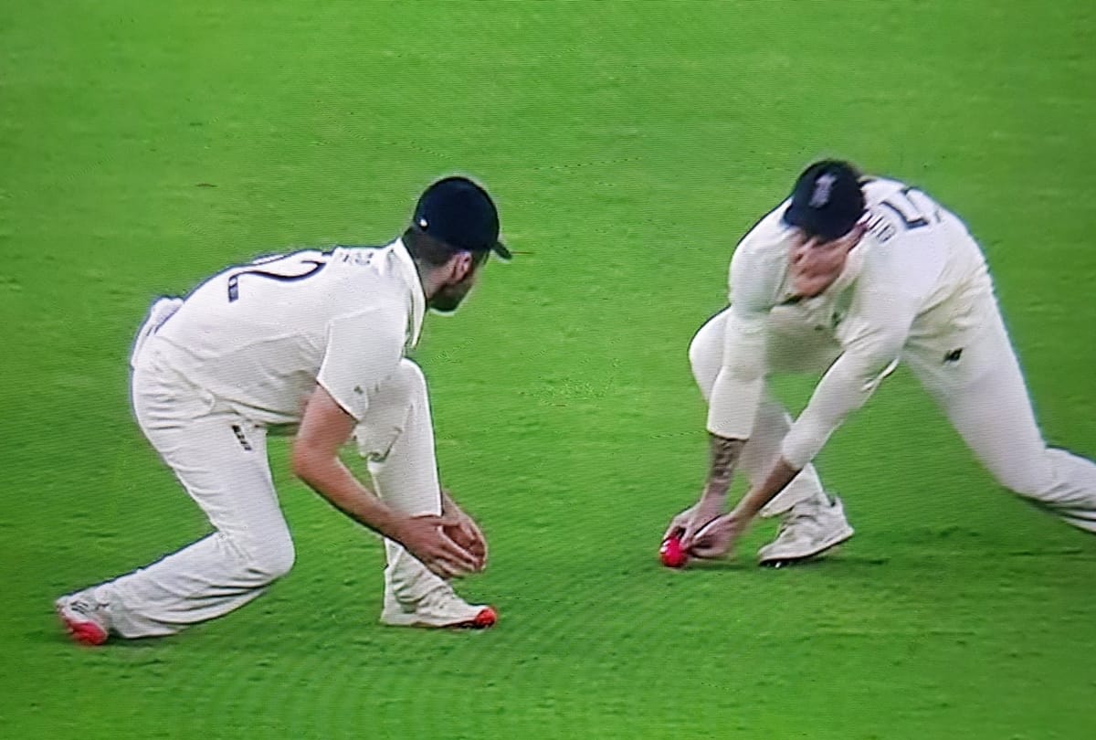 English cricketers are not happy with umpiring in Day night test talked to match referee Javagal Srinath