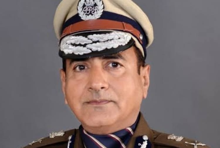 Controversy continues on Haryana DGP tenure