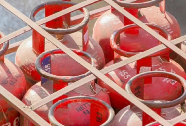 Price of LPG cylinder increased third time in February
