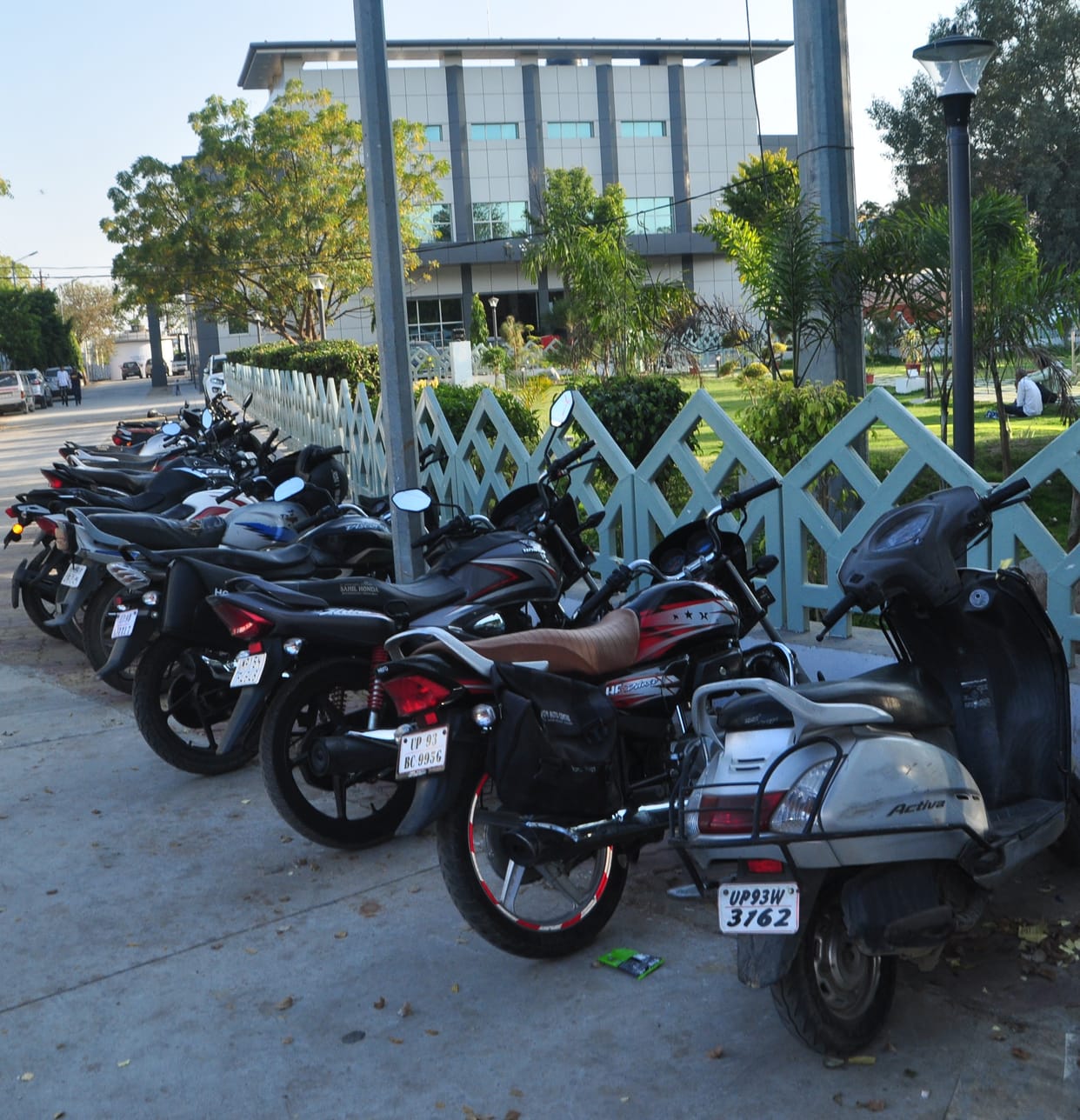 Six municipal parking, 60 of which parking