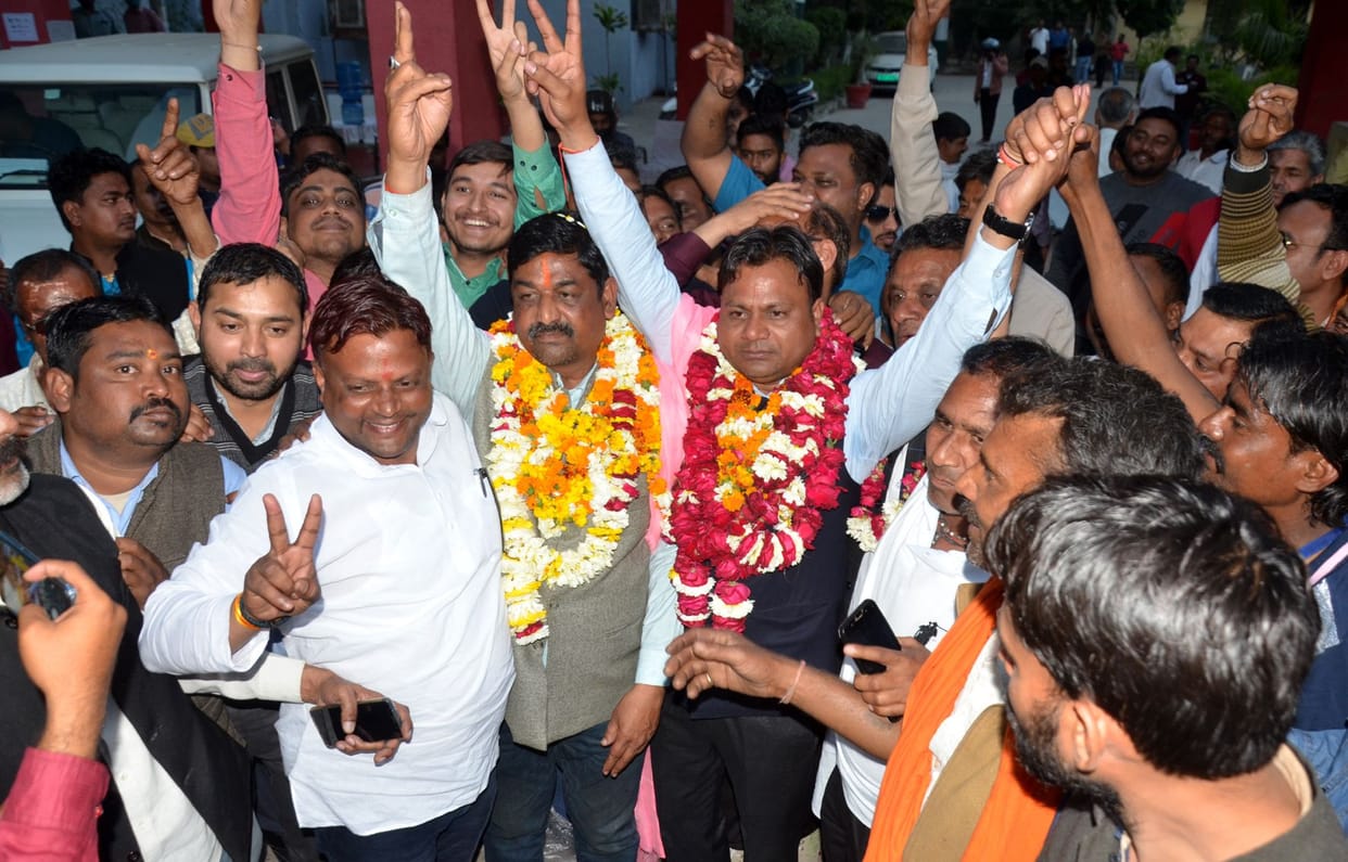 rovins becoem president, vijay minister
