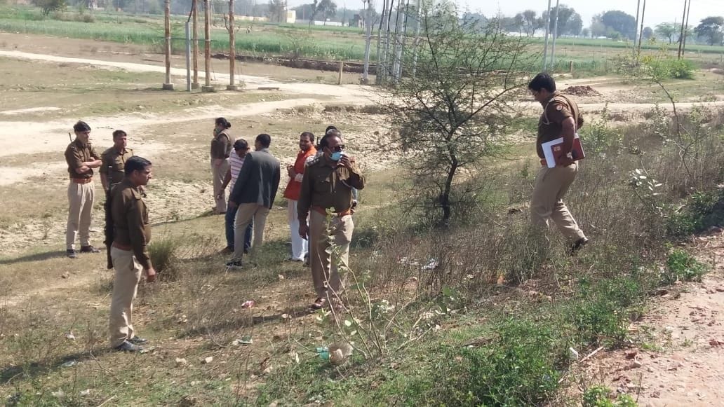 Hathras: Bike riding miscreants looted 34 thousand rupees from cold store manager