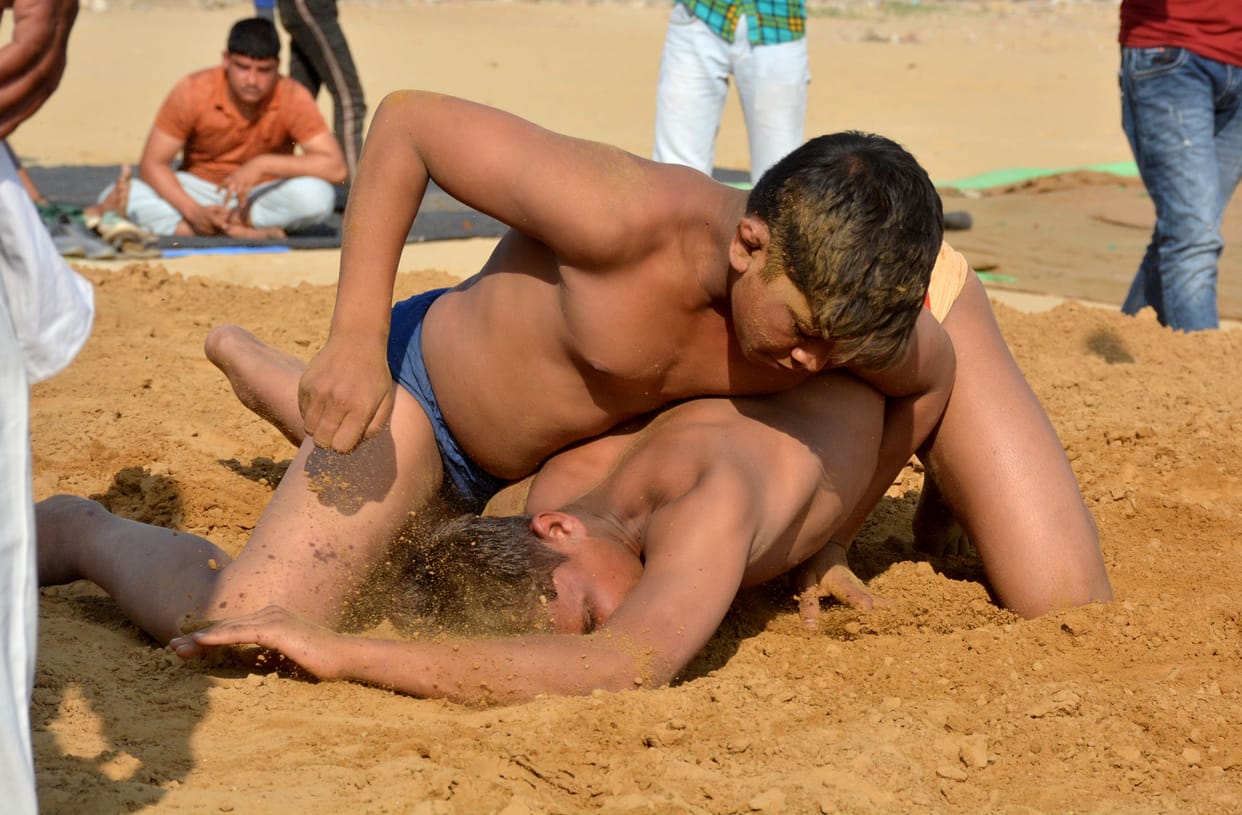 India Kesari wrestlers started wrestling with  handshake