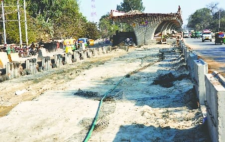 Chaupula Flyover: Setu Nigam started building ramps at the ends of the bridge