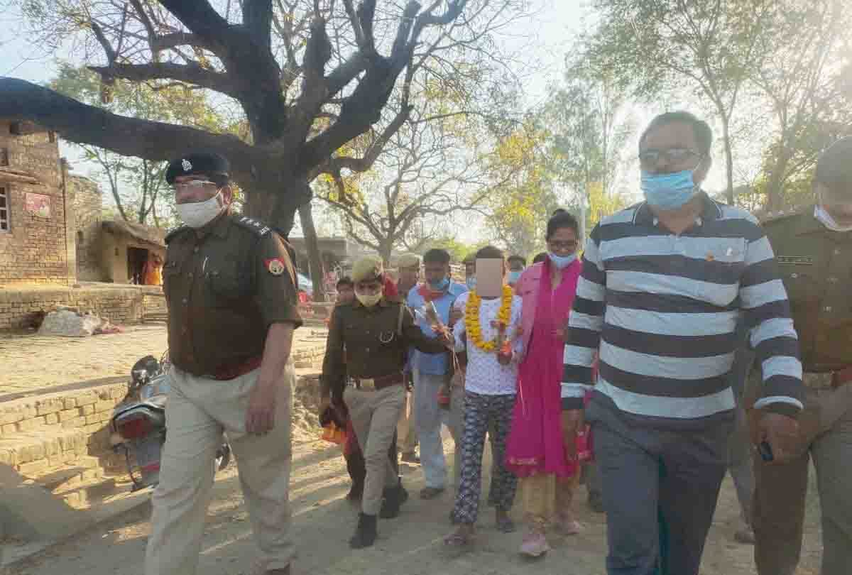 Unnao case: Teenager discharged from hospital, police taken home under tight security