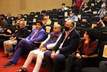 After corona pandemic in Delhi theater starts with kashmiri pandits story