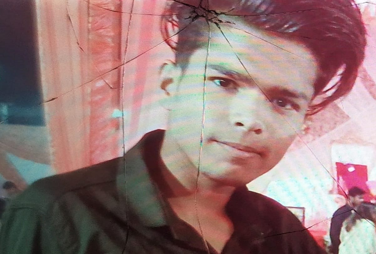 missing students was killed by mob dead body fond hanging from grill in building