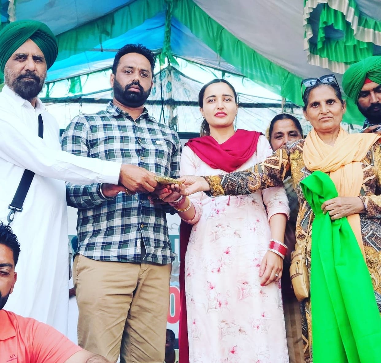 marreige gifitid in farmer movment