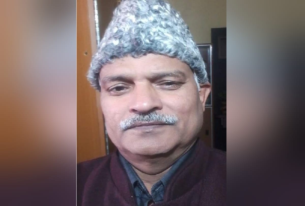 youth and intellectuals supported central government for law on social media