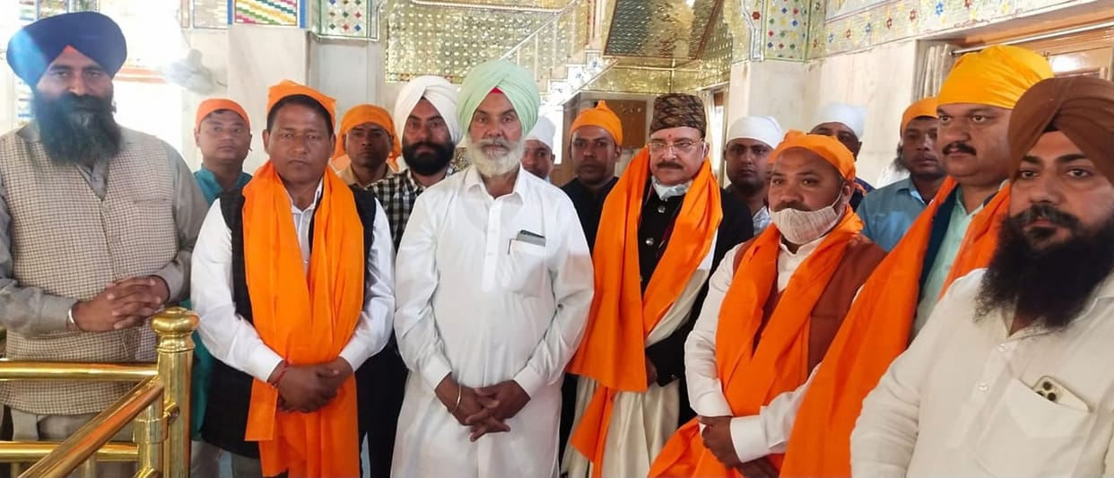 MP Ajay Bhatt has prayed at Gurdwara Sahib
