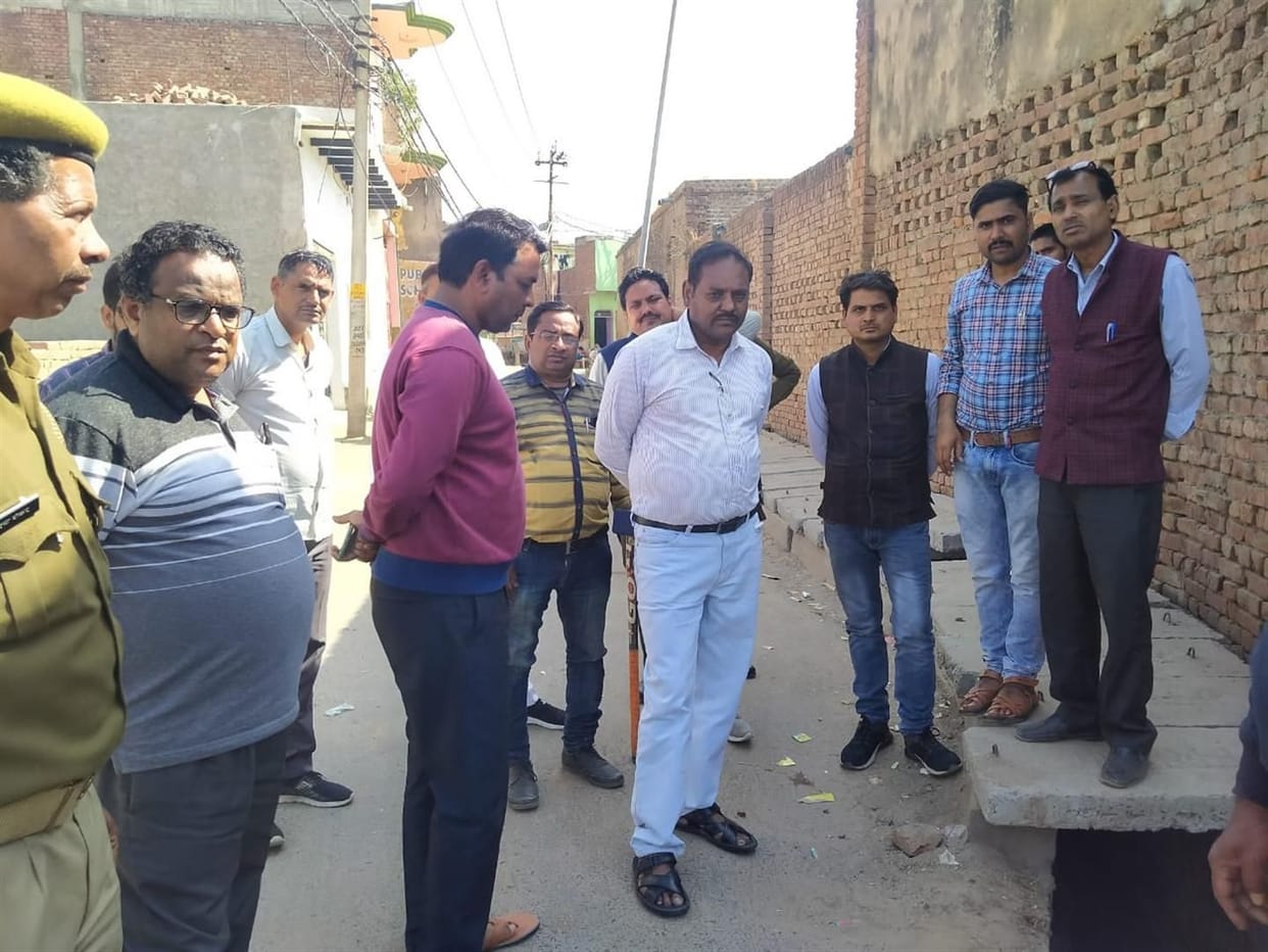 Hathras: Illegal occupation of Nazul's land, metering and marking caused panic
