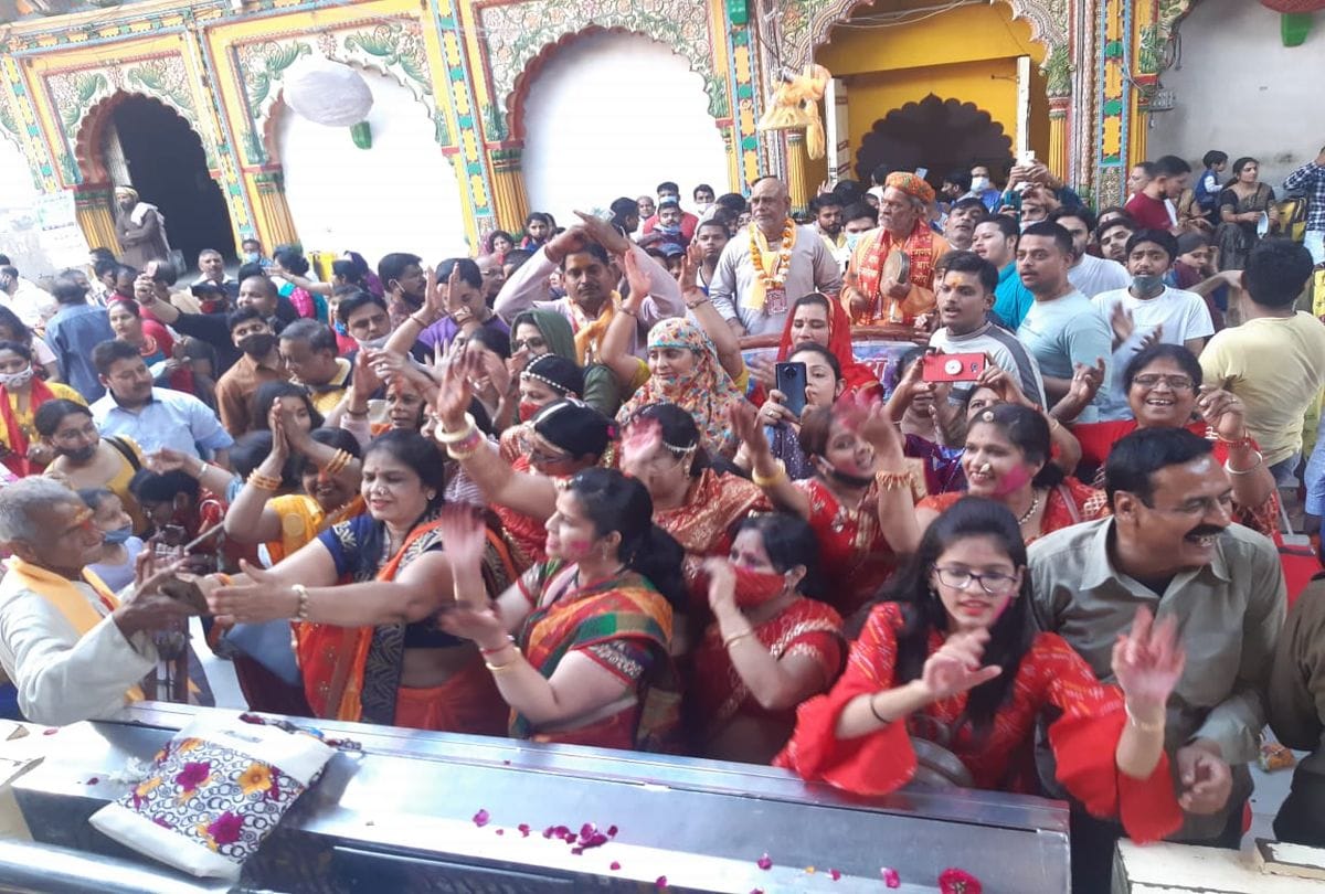 Holi 2021 celebrations starts in Dwarkadhish Temple Mathura