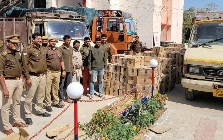 Four arrested, including liquor worth 52 lakh rupees