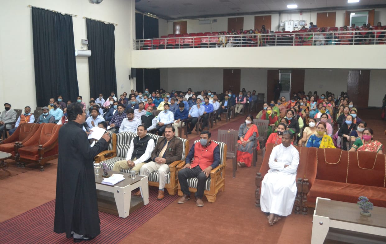 Hathras: It is important to know your culture and languages
