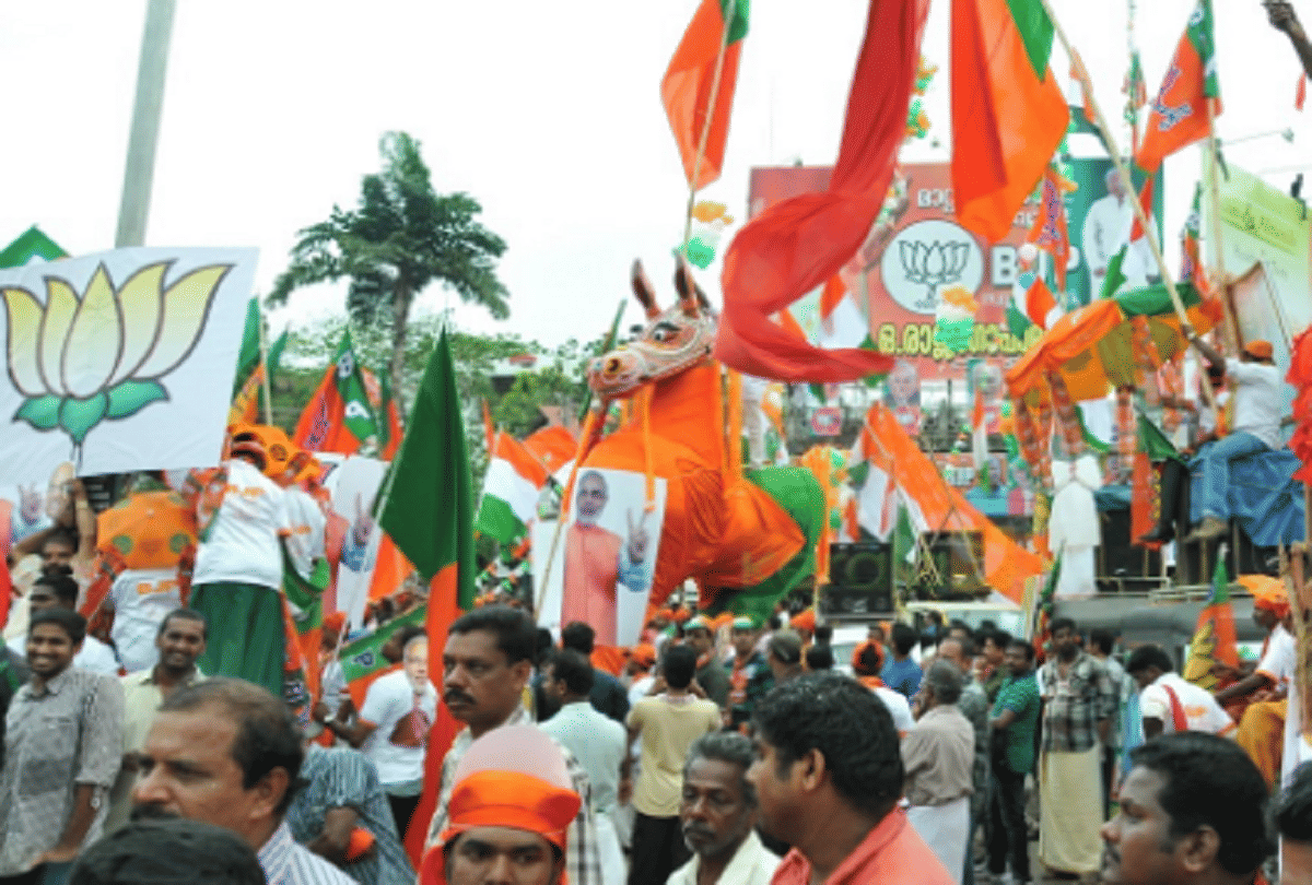Kerala Assembly Election: Former Chief Minister Oommen Chandy, Leader of Opposition Chennithala filed nomination