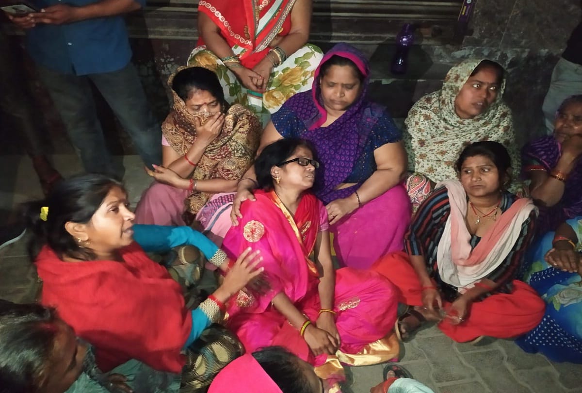 missing students was killed by mob dead body fond hanging from grill in building
