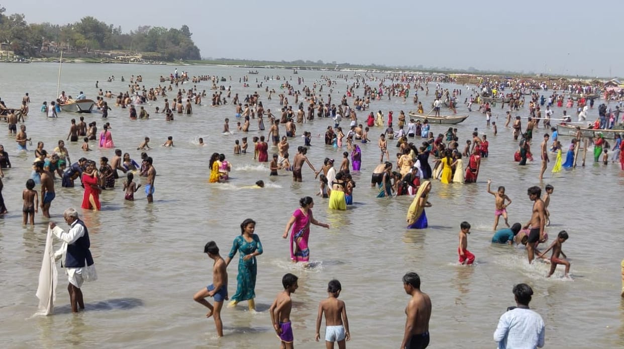Maghi Purnima swells of faith, dips in Ganges and earns merit