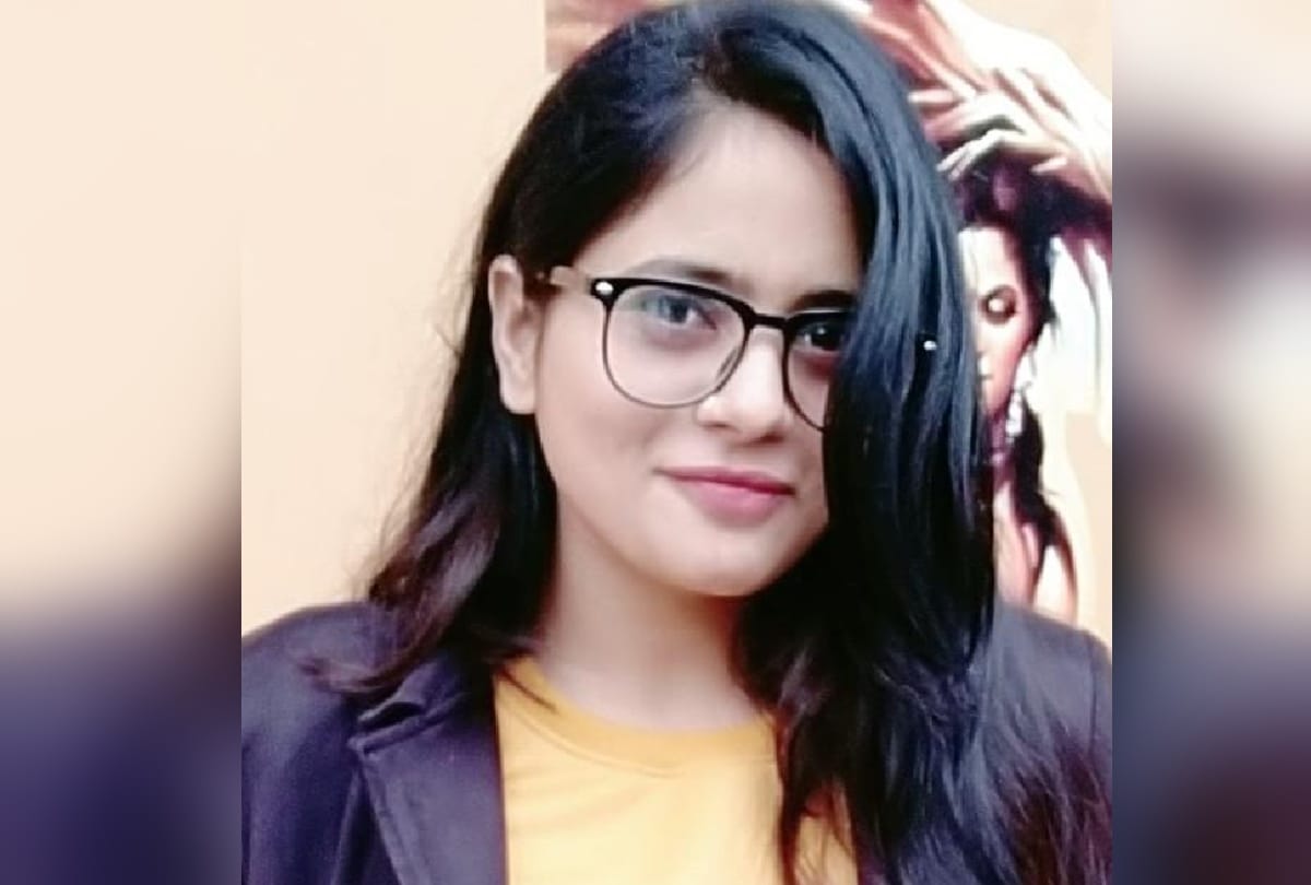 youth and intellectuals supported central government for law on social media