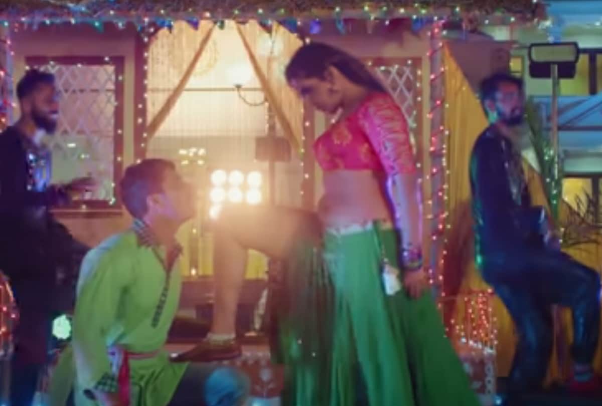 Khesari lal yadav and kajal raghwani song pagal banaibe from film dabangg sarkar here watch video