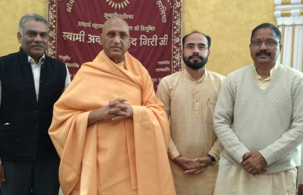 Juna Peethadheeshwar Swami Awadheshanand Giri also came in favor of construction of Singtali bridge