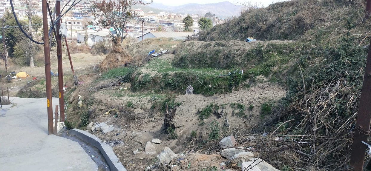 There is a possibility of encroachment on the closed Rojin factory of Champawat