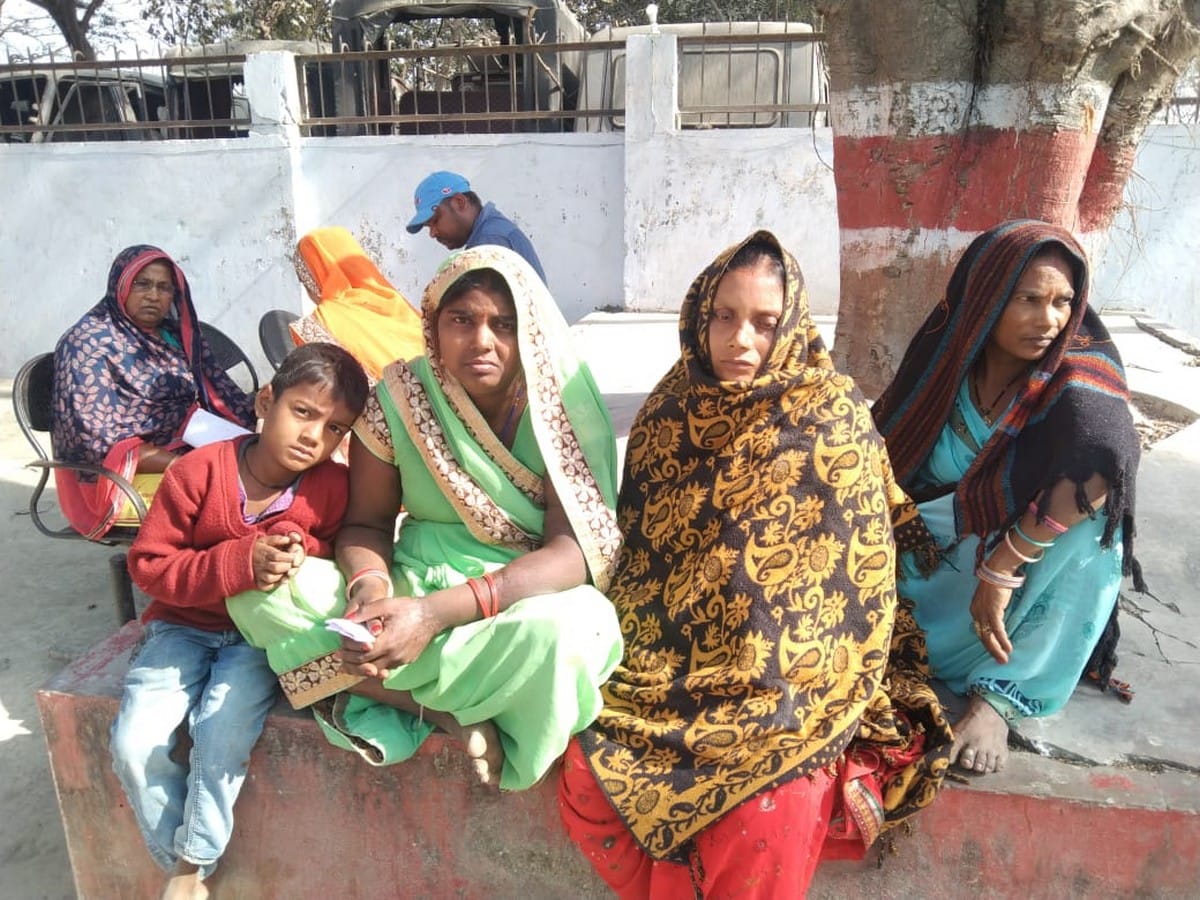 one died in clash between two sides by stabbed in azamgarh up