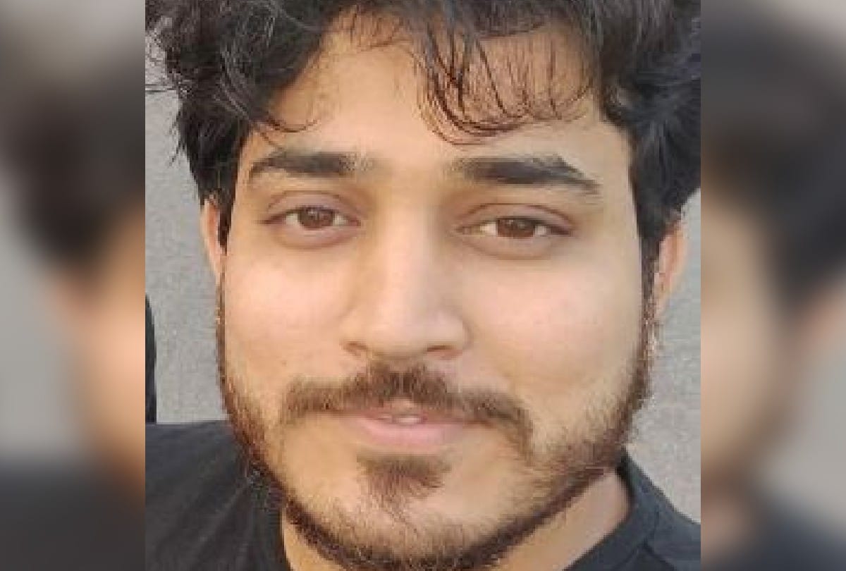Delhi Chartered accountant dies after falling from hotel balcony in agra