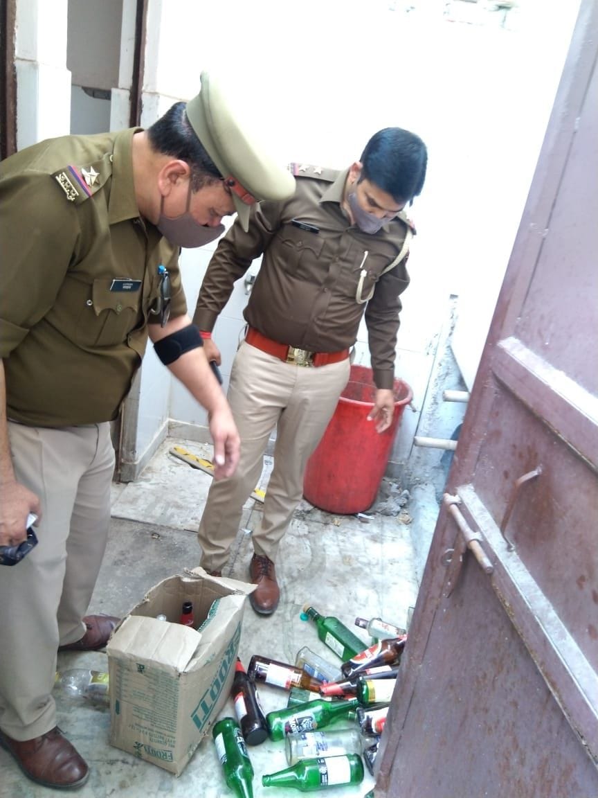 Sex racket busted in guest house, 7 arrested