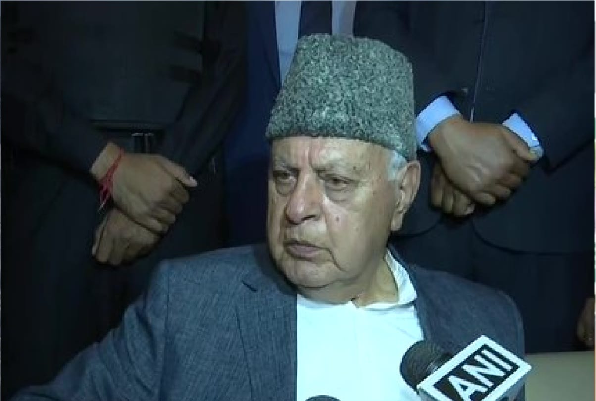 Jammu-Kashmir: Farooq Abdullah admitted in Hospital, son Omar tweeted this information