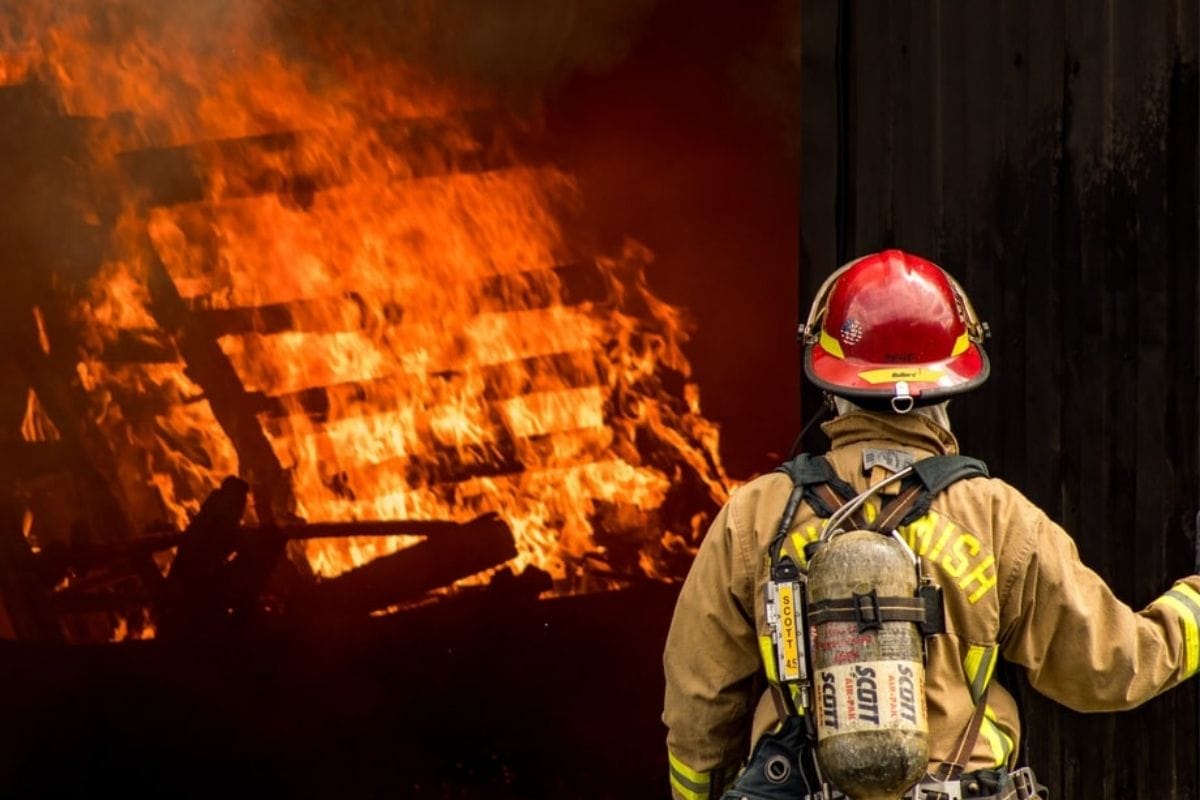 Gujarat: Three killed in fire in textile dyeing mill, entire building gutted by water