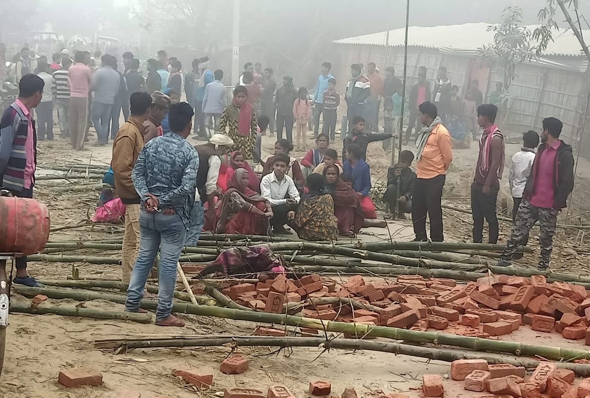 two side clash for land dispute in kushinagar