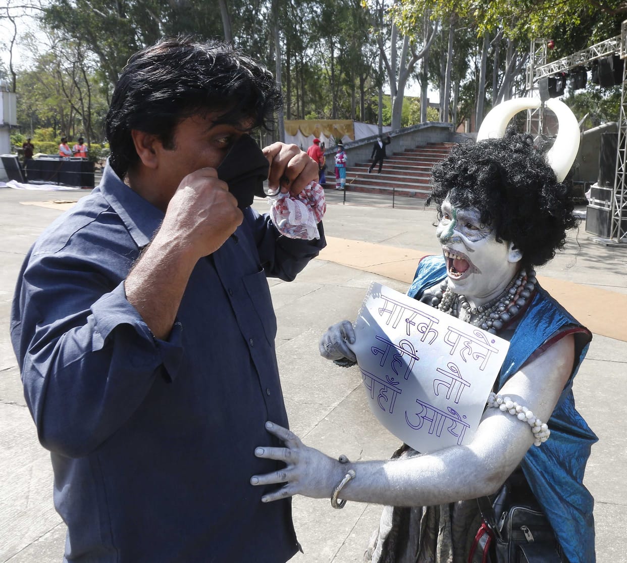 Rose Festival: langur lags behind unmasked people, yamraj scares
