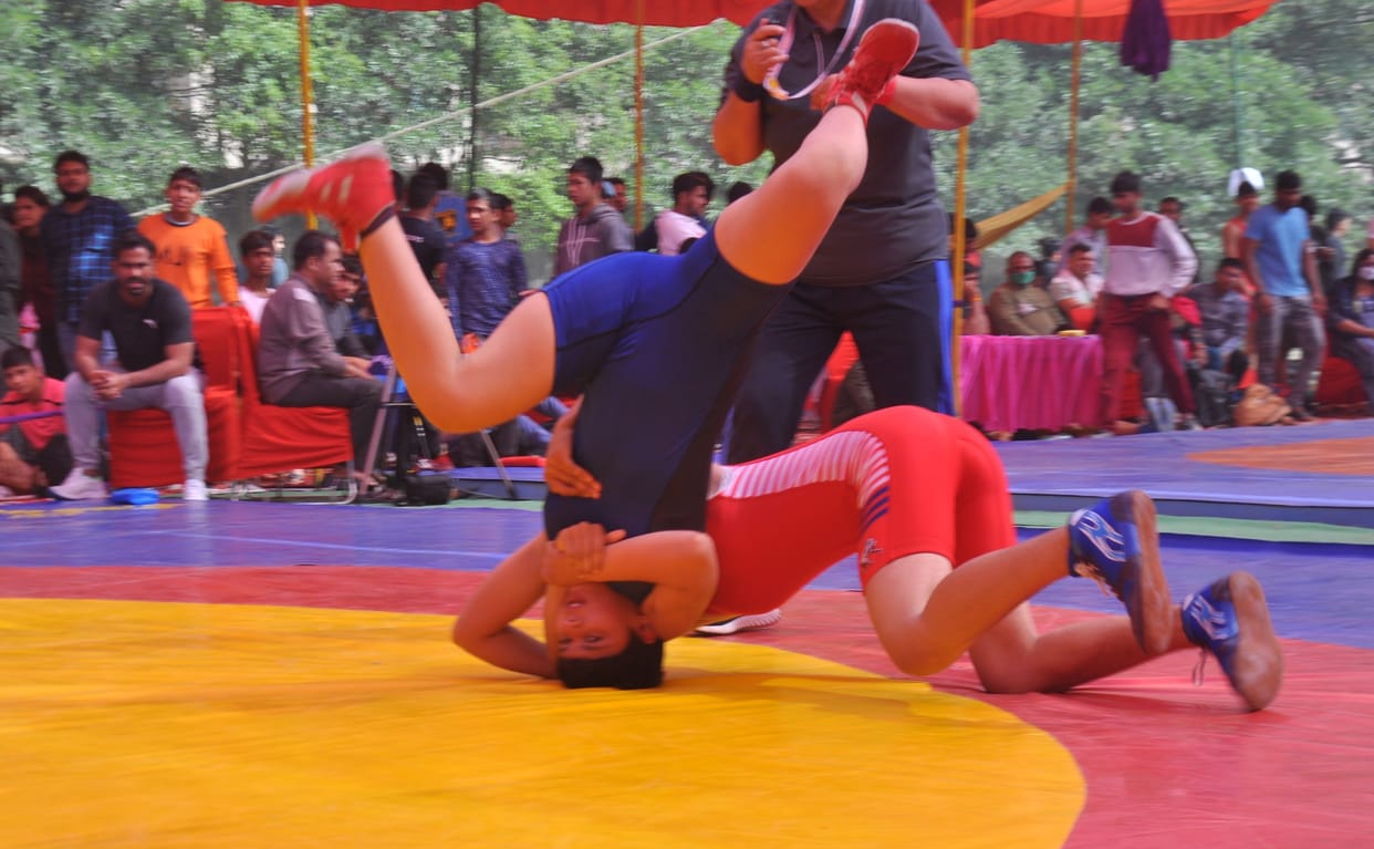 Aryan and clan showed power in judo