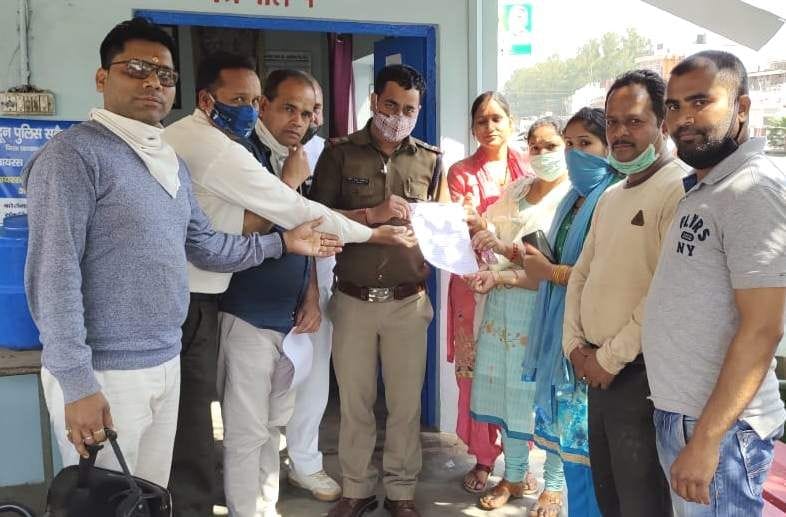 Verification of hawkers mandatory