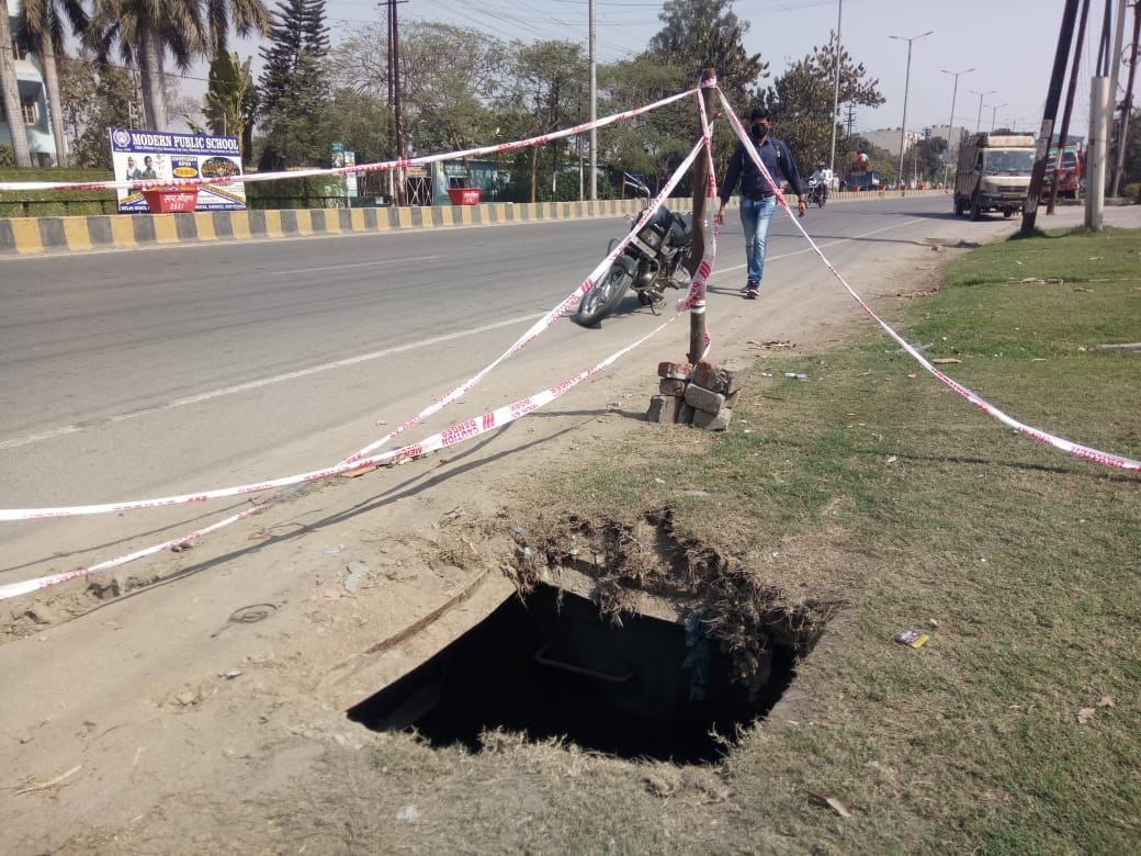 many manholes open in moradabad invite accidents