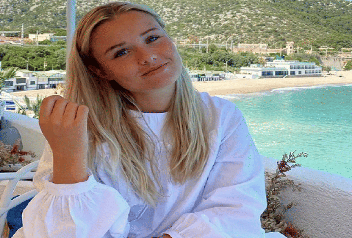 Lifestyle and love story of Hockey player Mikky kiemeney and Barcelona footballer Frenkie de jong