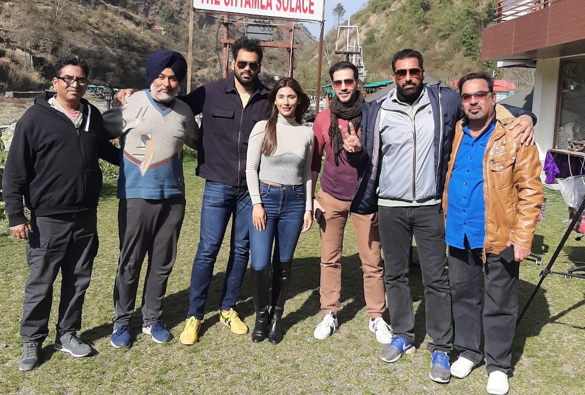 bollywood actor mukesh rishi in solan himachal pradesh
