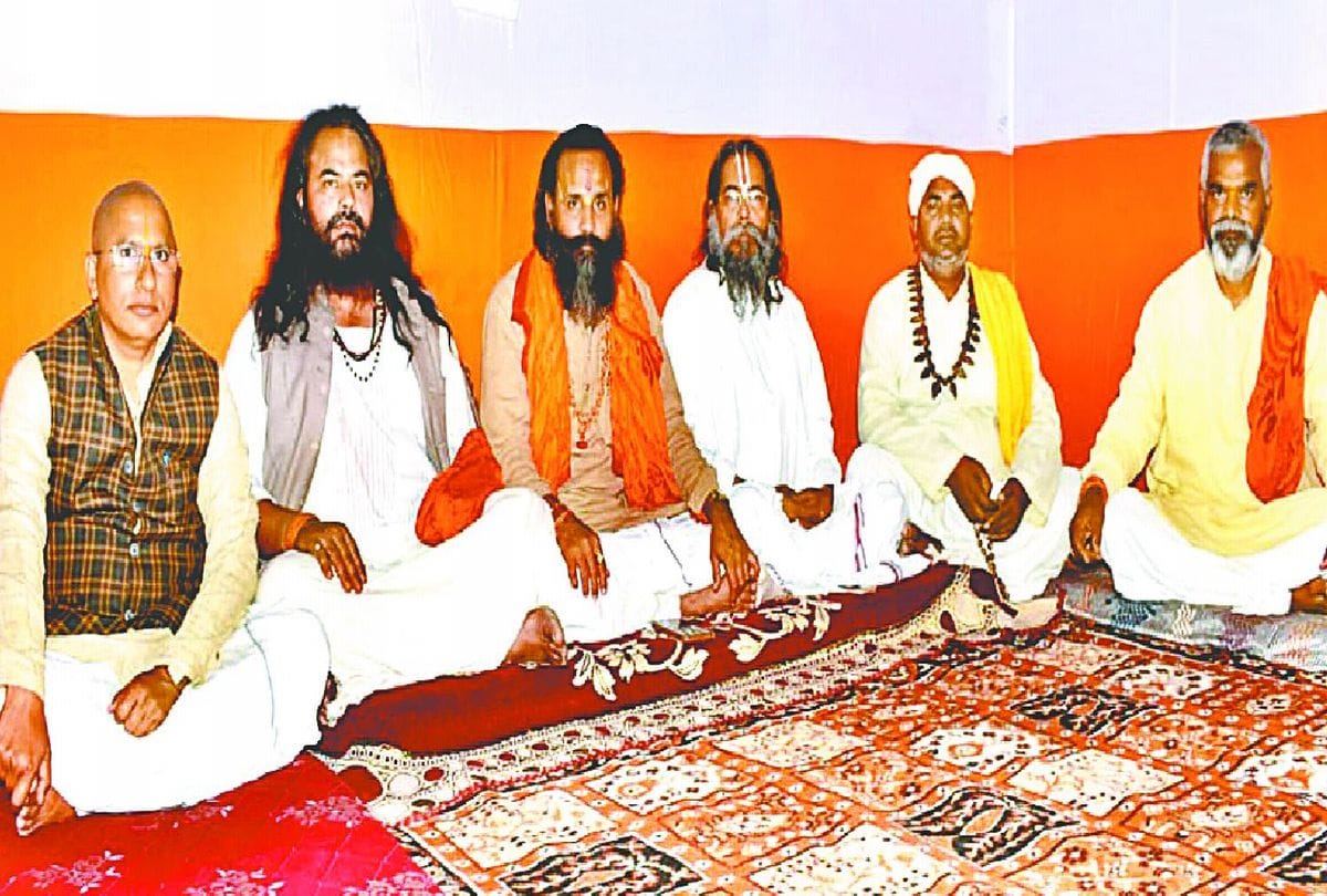 vrindavan saints warns uttarakhand government over Corona Guidelines for haridwar kumbh